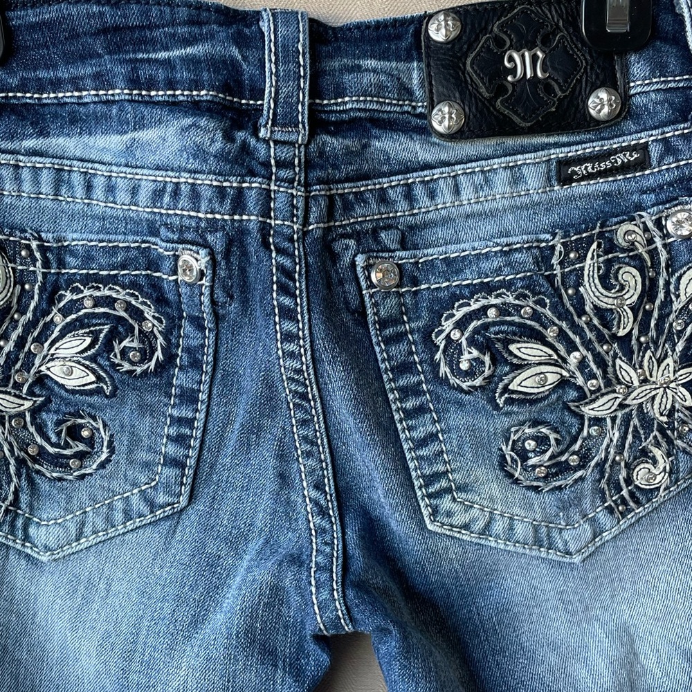 Miss Me Jeans - Bootcut Size 28 (short)